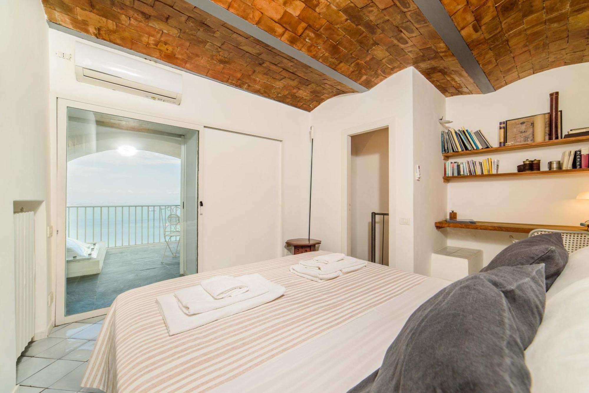Panoramic Amalfitan Coast Hideaway Villa Vietri Bagian luar foto